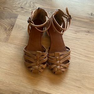 MIA strapy ankle sandals!